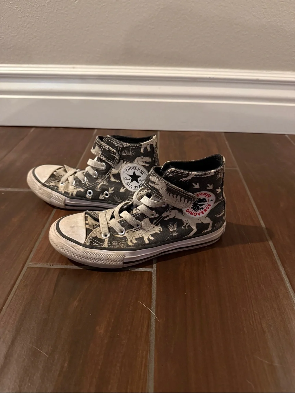 Converse Kids High-Top Sneakers in Black and Cream Floral Print